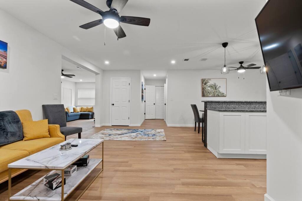 Gainesville-Newly Remodeled Home Exterior foto